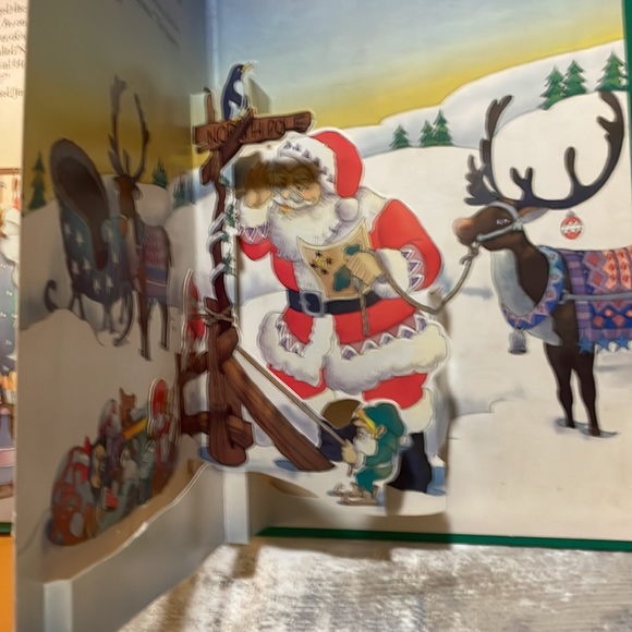 Vintage Christmas Treasury Pop-Up Series Set of 4 Books - Picture 12 of 16